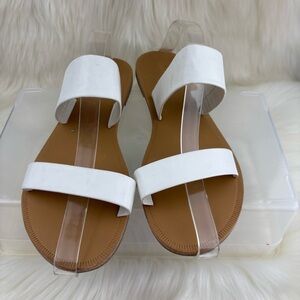 FOREVER 21 WHITE SANDALS SIZE 8.5 WOMANS